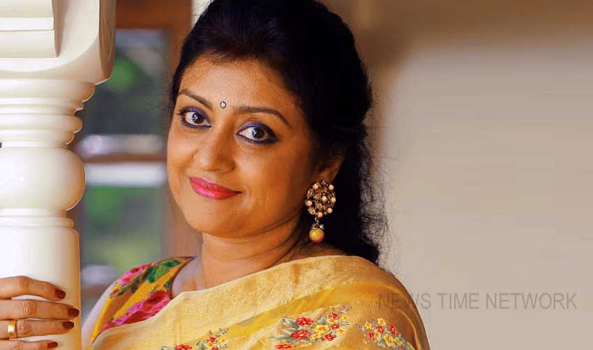 പാര്വ്വതി സിനിമയിലേക്ക് തിരിച്ചെത്തുന്നു