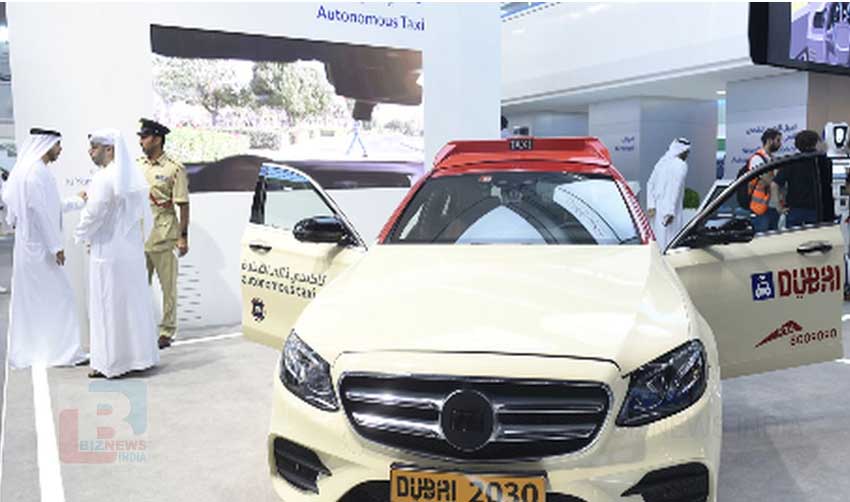 യുഎഇയിലെ ആദ്യ ഡ്രൈവറില്ലാ ടാക്സികളുടെ പരീക്ഷണ ഓട്ടം ആരംഭിച്ചു