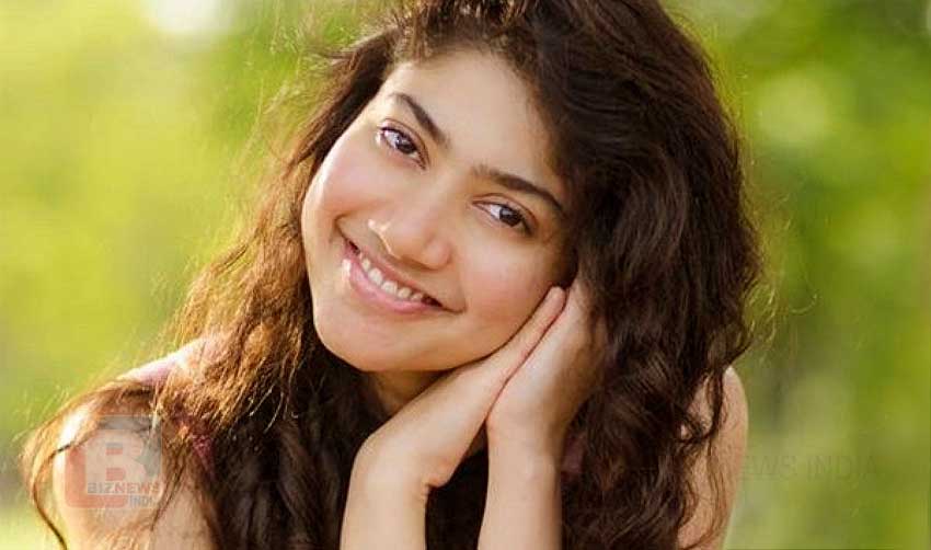 മുഖക്കുരു എന്നും വില്ലന്‍