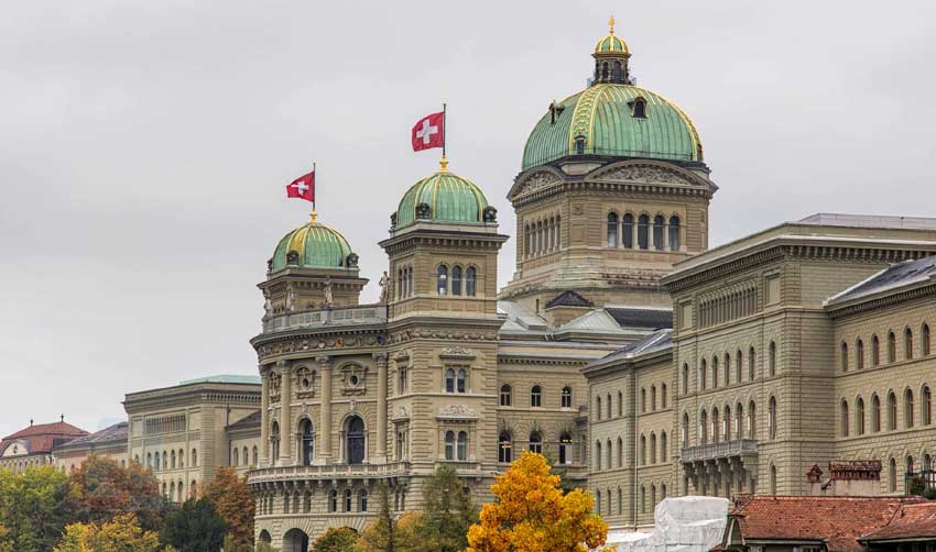 അക്കൗണ്ട് വിവരങ്ങള്‍ പങ്കുവെക്കല്‍: 11 ഇന്ത്യക്കാര്‍ക്ക് നോട്ടീസ്