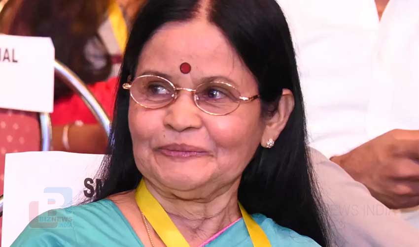 പ്രളയത്തിനിടക്ക് ലഭിച്ച ആശ്വാസവാക്കാണ് പുരസ്‌കാരം: സാവിത്രി ശ്രീധരന്‍